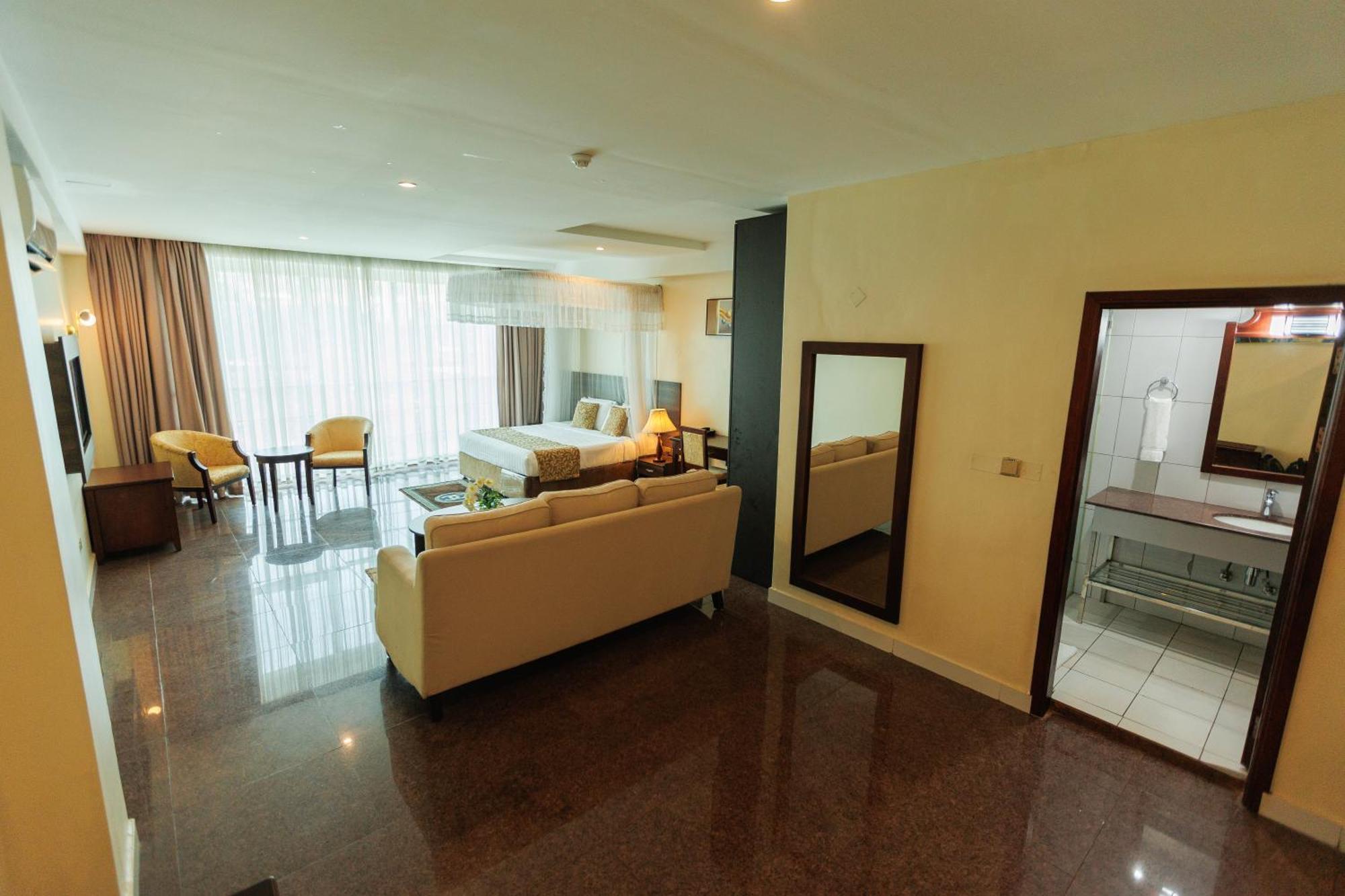 Koki Hotel Kampala Ngoại thất bức ảnh