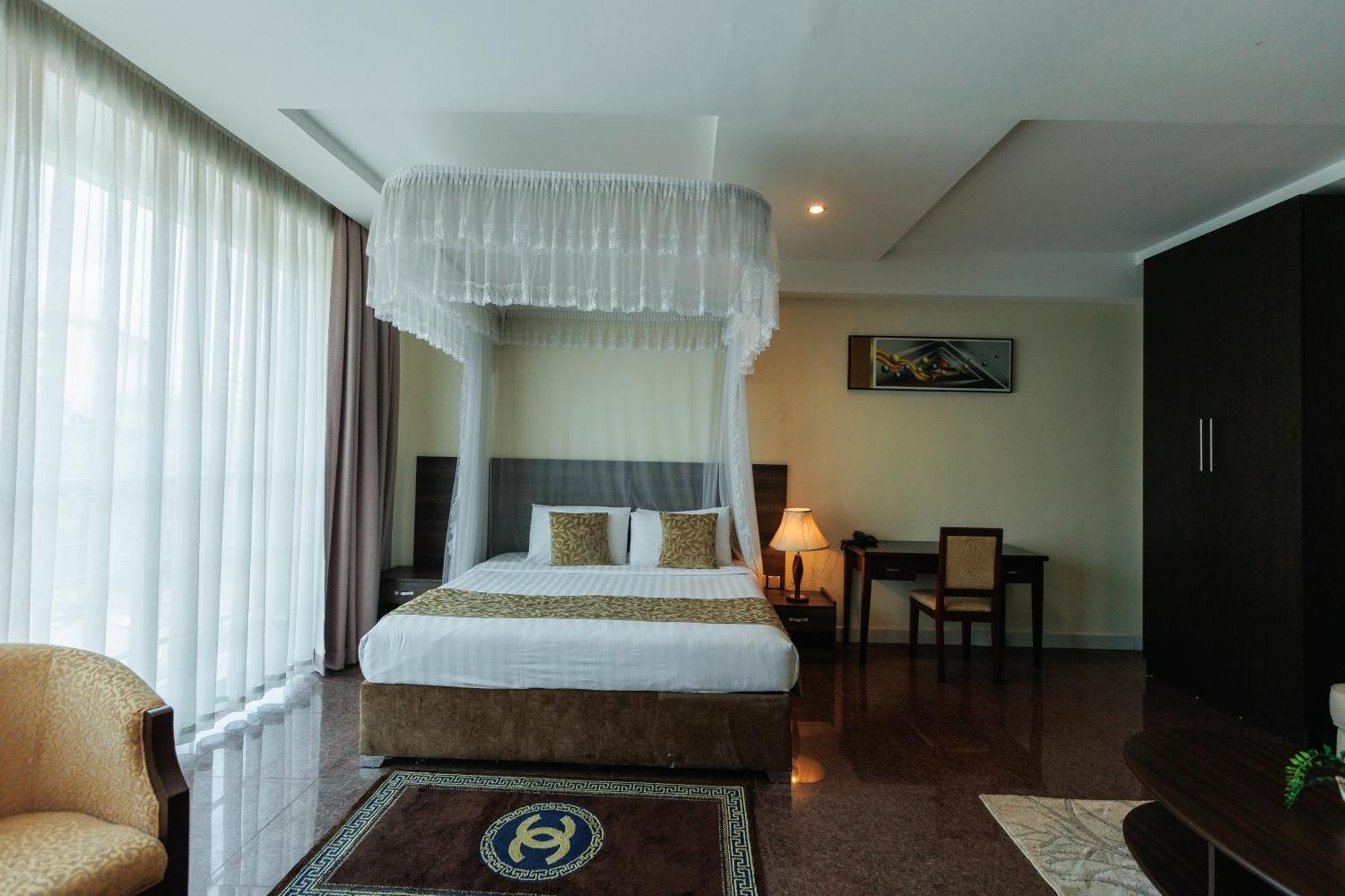 Koki Hotel Kampala Ngoại thất bức ảnh