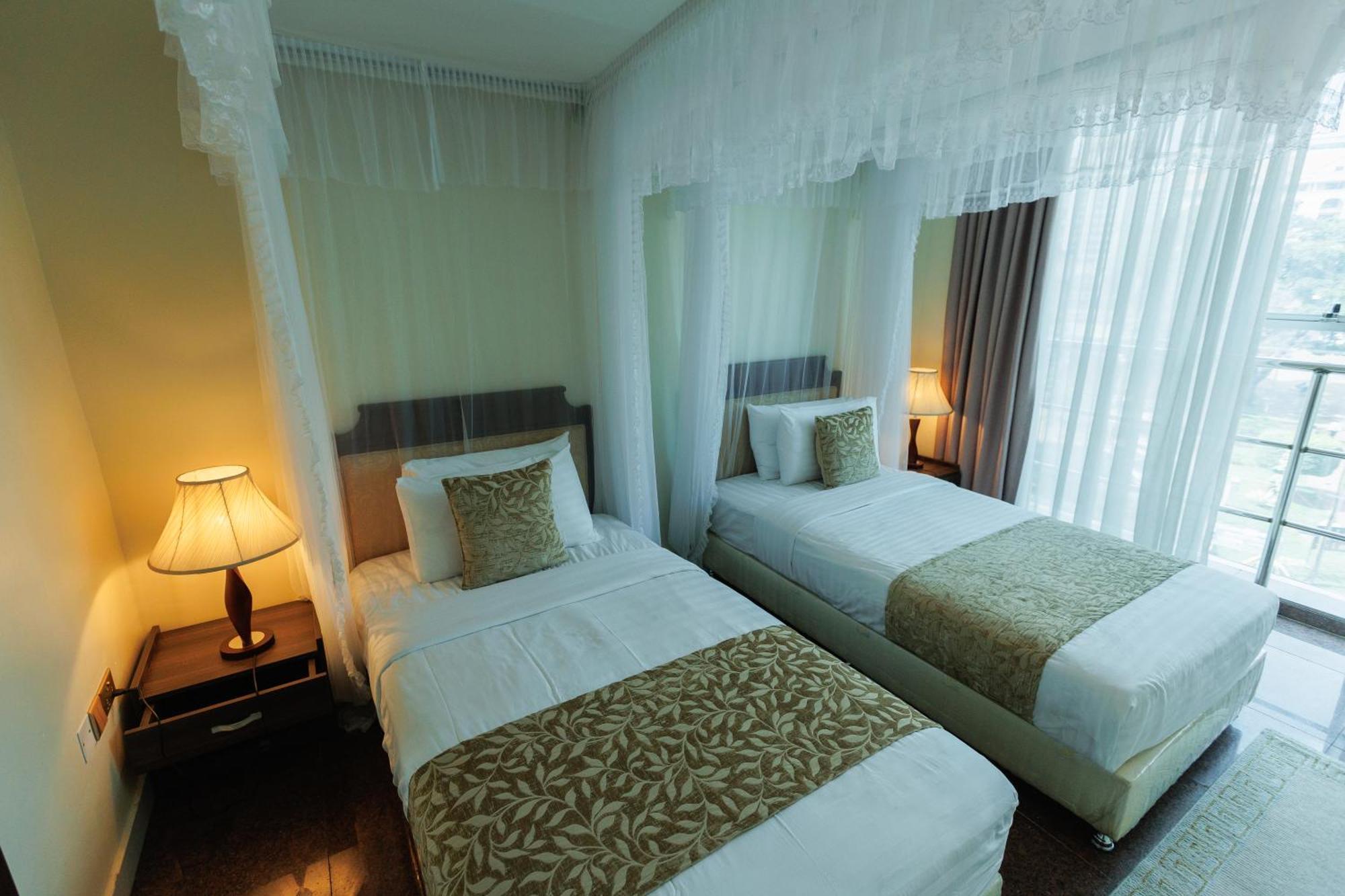 Koki Hotel Kampala Ngoại thất bức ảnh