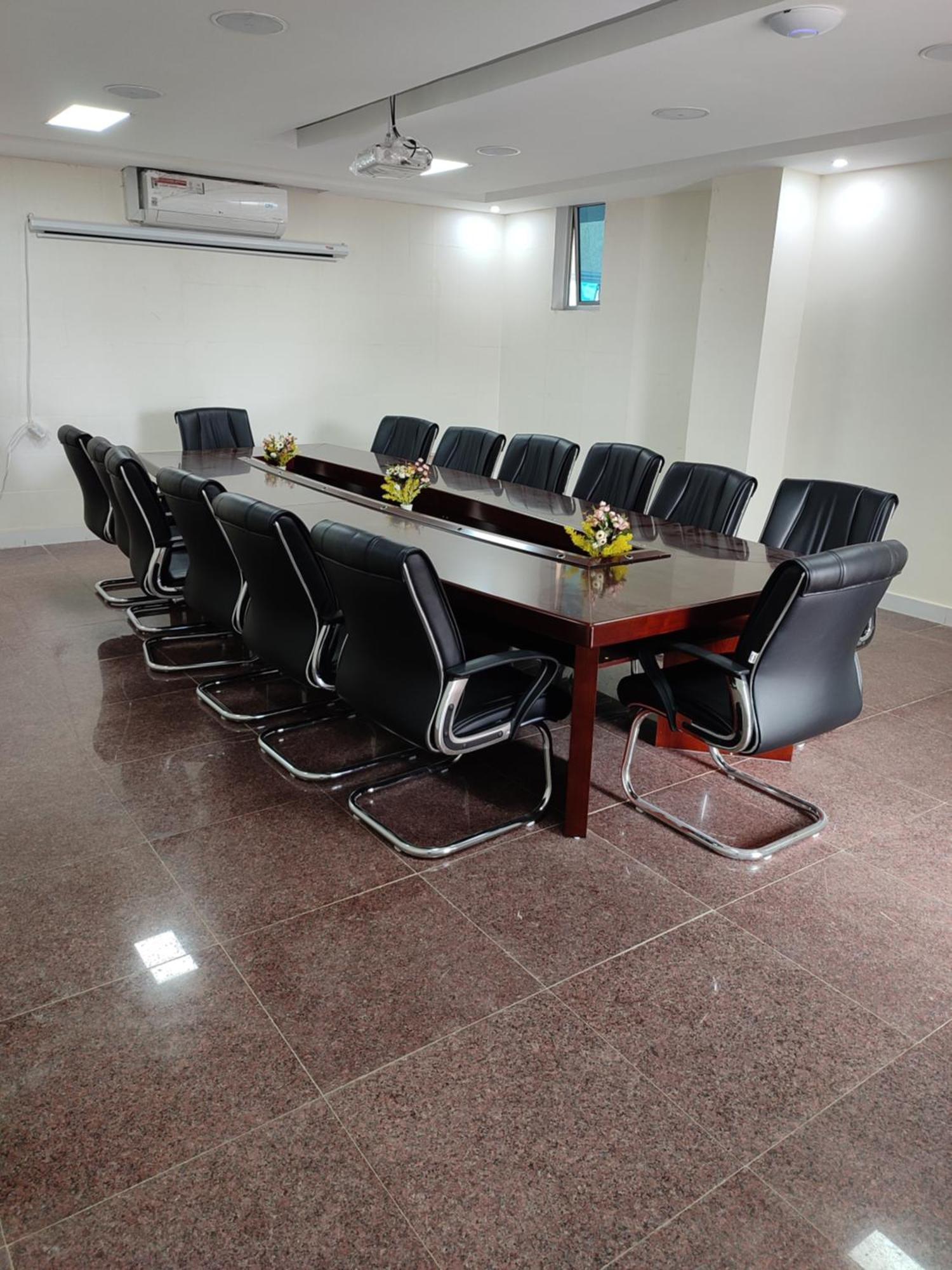 Koki Hotel Kampala Ngoại thất bức ảnh
