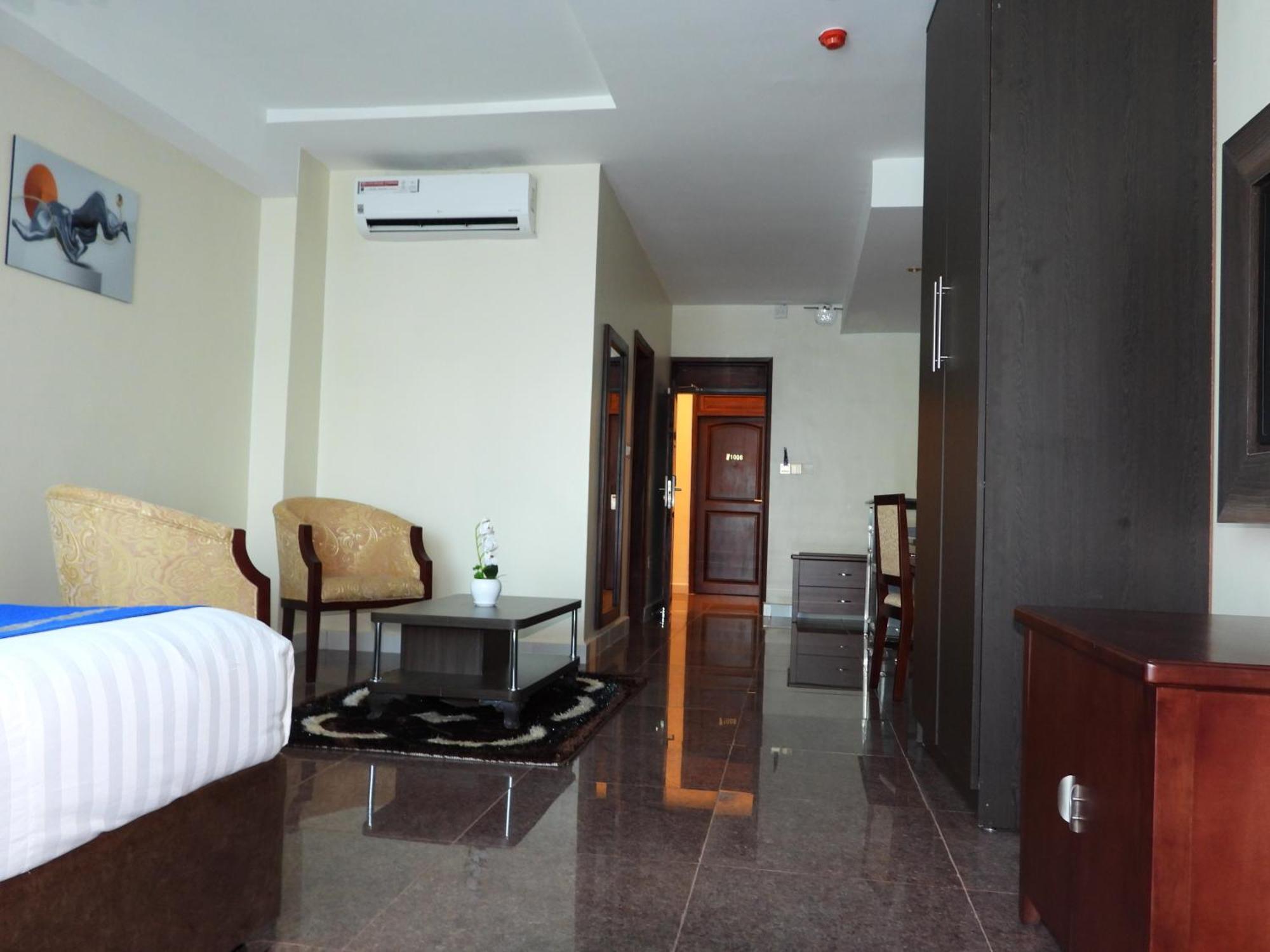 Koki Hotel Kampala Ngoại thất bức ảnh